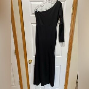 Missguided-One Shoulder Long Sleeve Fishtail Black Maxi Dress, Size  6